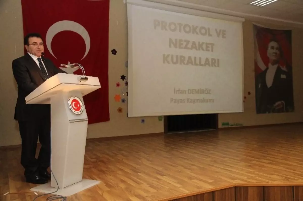 Kaymakamdan Protokol, Nezaket ve İletişim Kuralları Konferansı