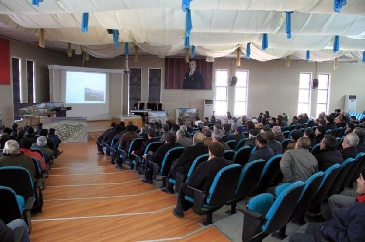 Kentsel Dönüşüm Projeleri Bilgilendirme Toplantısı Yapıldı