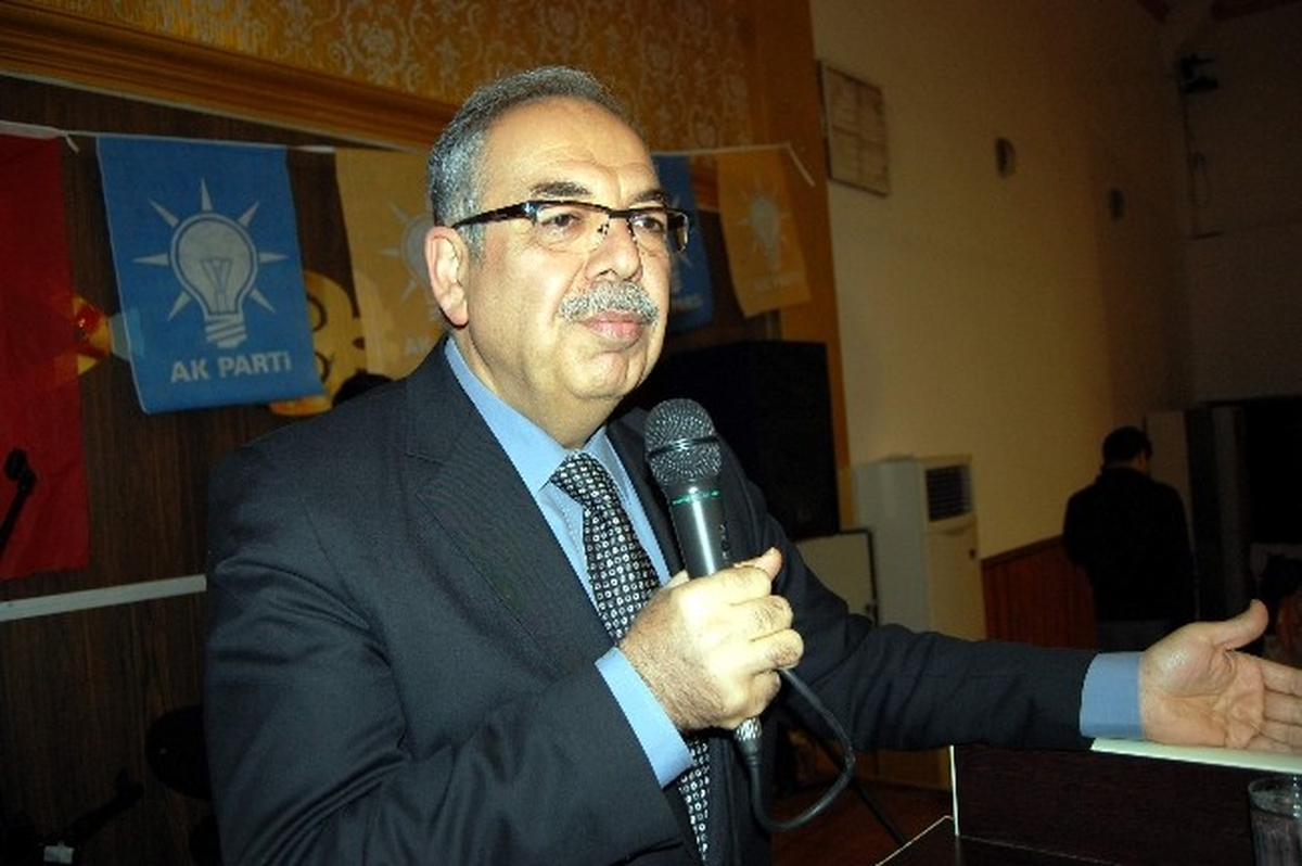 Kutlu\'nun Toplantısına Cumhuriyet Mahallesi Sakinlerinden Büyük İlgi
