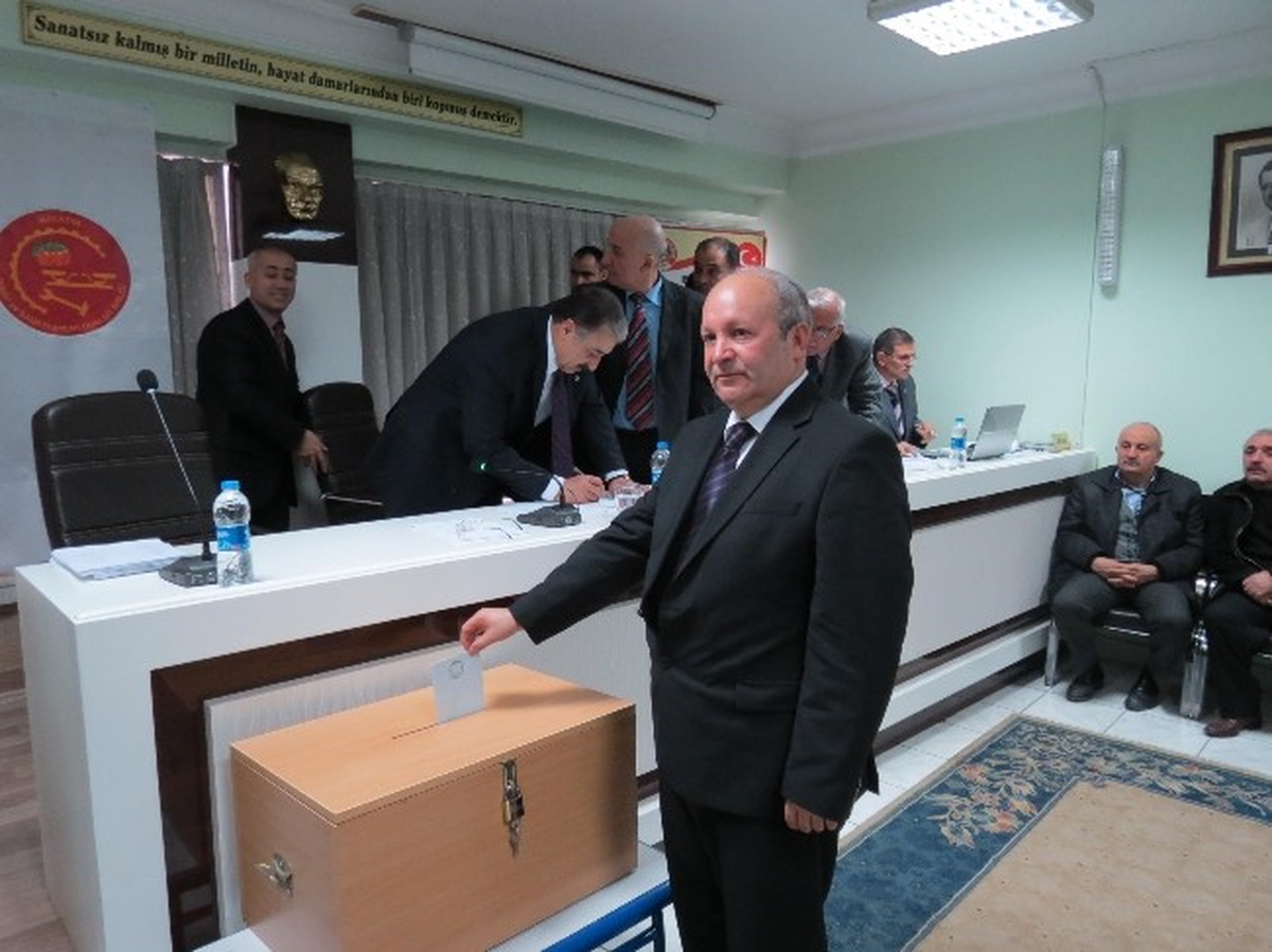 Malatya Emlak Komisyoncuları Esnaf Odası Başkanı Özgül Güven Tazeledi