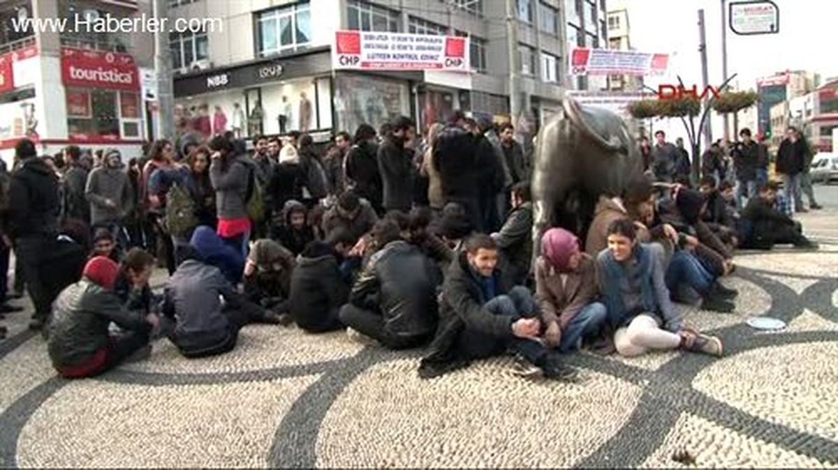 Marmara Üniversitesi\'nde Gerginlik