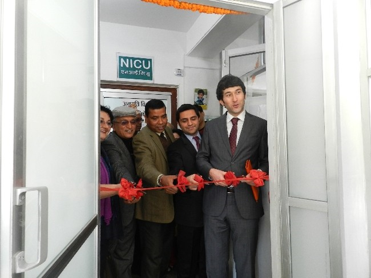 Nepal\'e Çocuk Yoğun Bakım Üniteleri Desteği