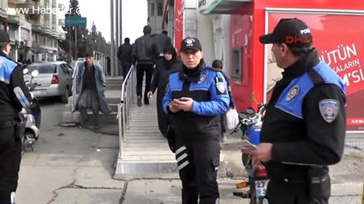 Nizip\'te Polisten Dolandırıcılığa Karşı Broşürlü Uyarı
