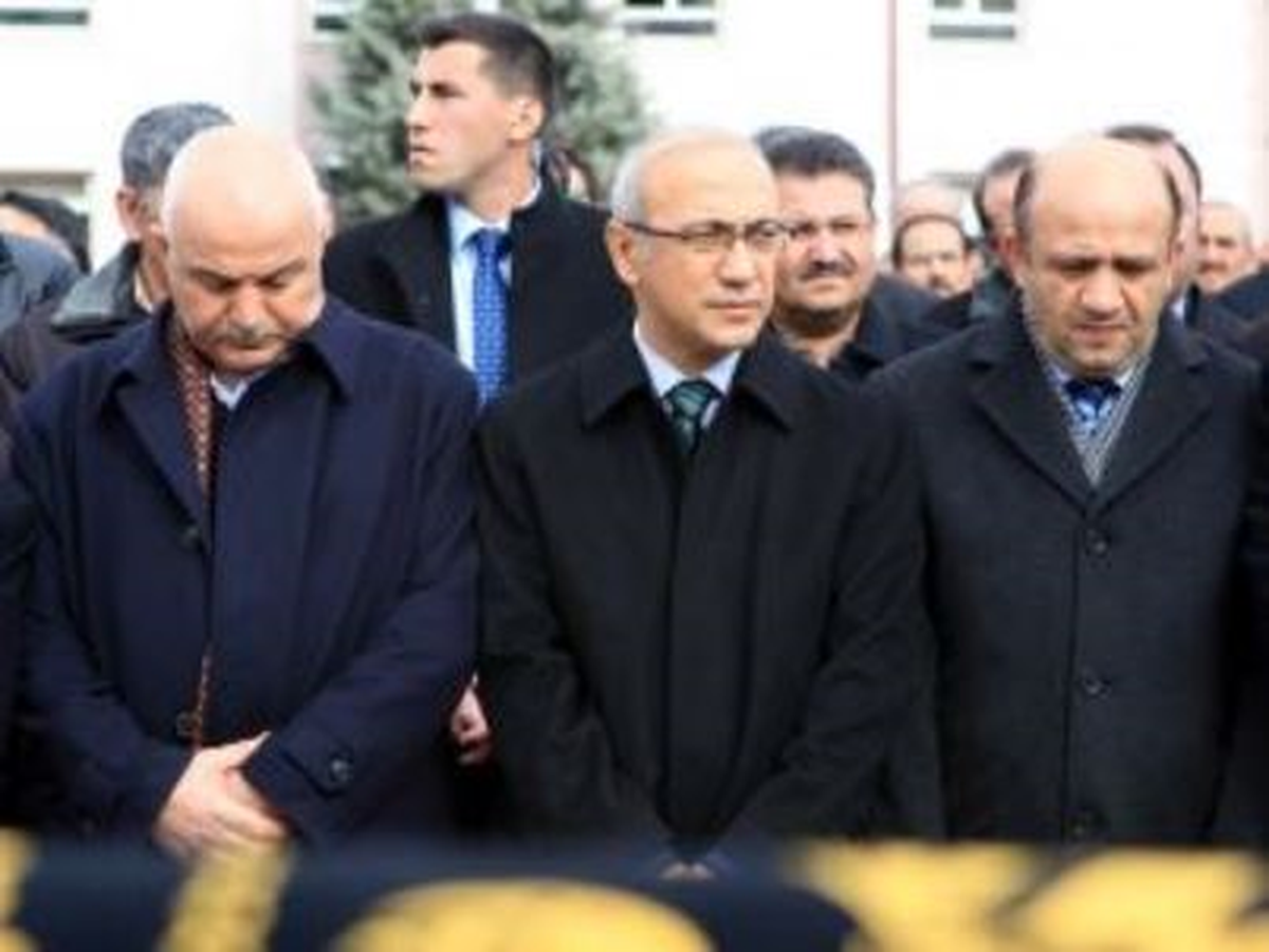 SP Beyşehir İlçe Başkanı Uzun\'un Annesi Vefat Etti