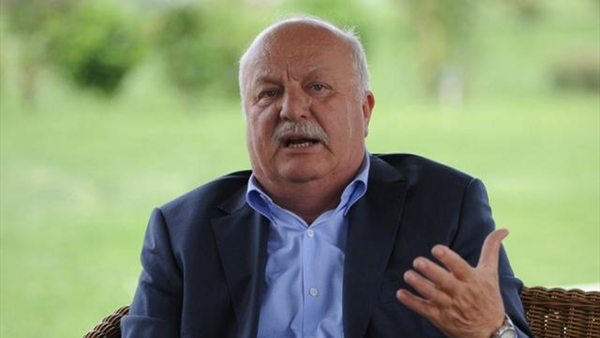 Sadri Şener: Yargıtay\'ın Kararını Tahkim Kurulu Başkanı\'nın Kafasına Vuracaksın