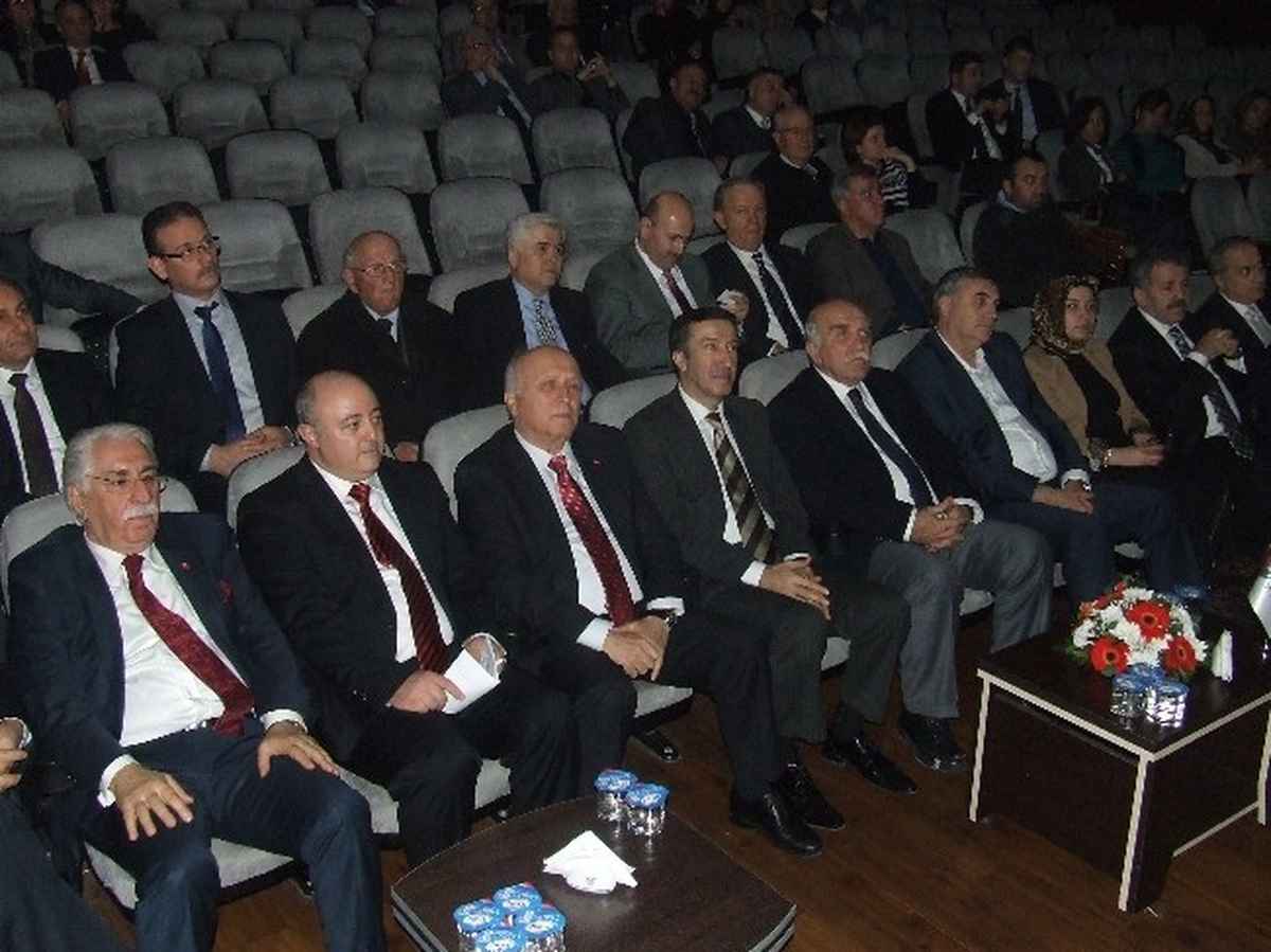 Şahin Okulları 25. Yılında Enis Alagöz'ü Andı