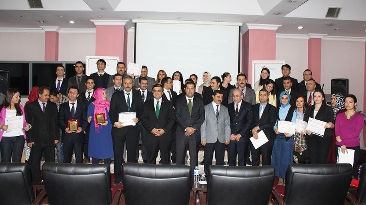 Şanlıurfa\'da 39 Kişiye Aile Eğitici Eğitimi Sertifikası Verildi