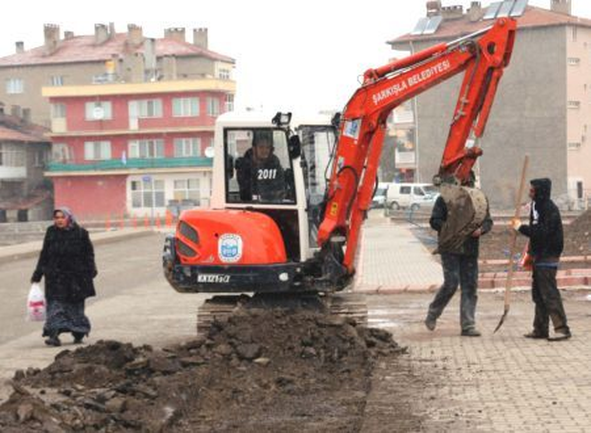 Şarkışla\'da Alt Yapı Çalışmaları