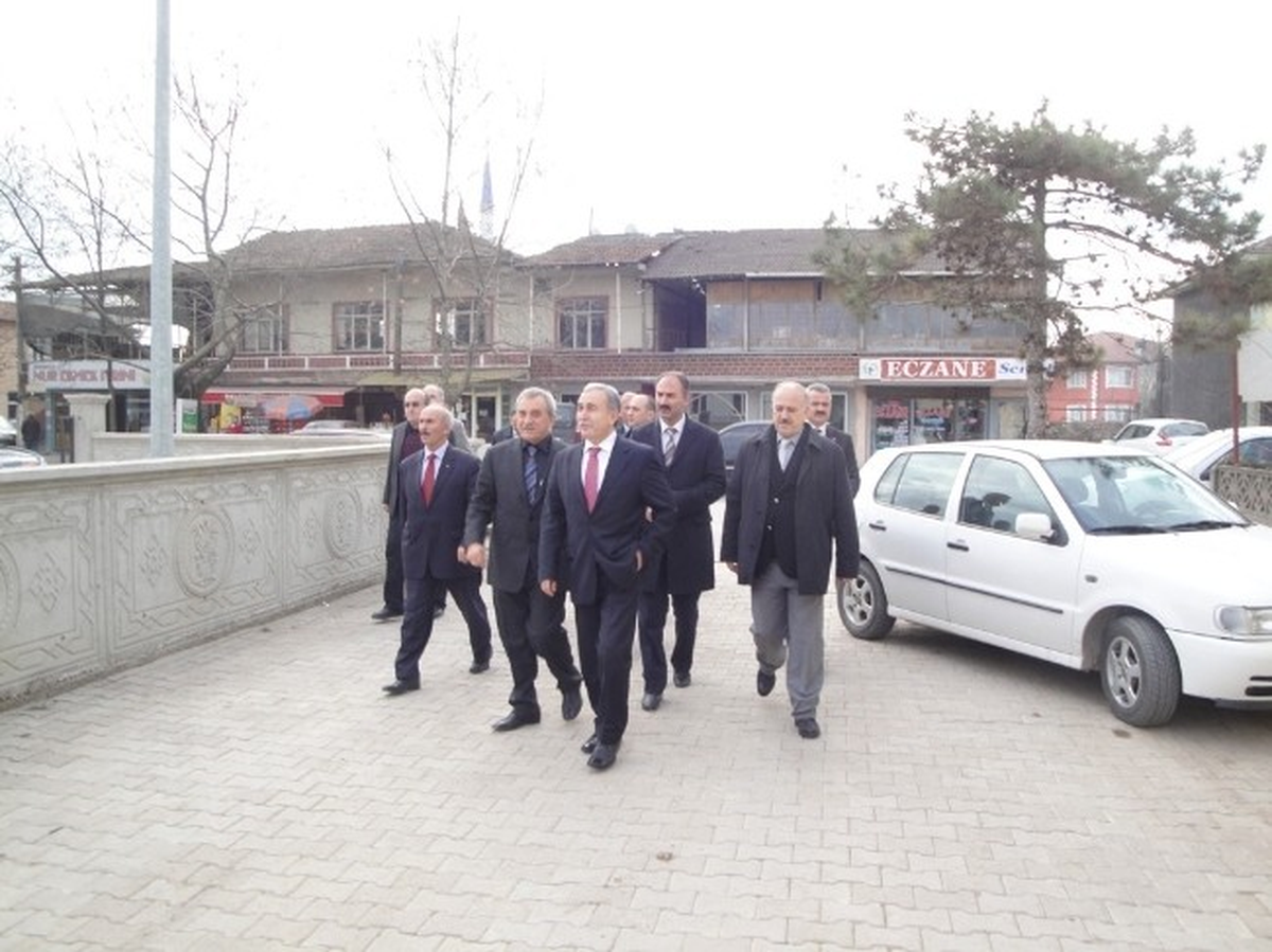 Sosyal Yardımlaşma Vakfı Toplantısı Budaklar Köyü\'nde Yapıldı