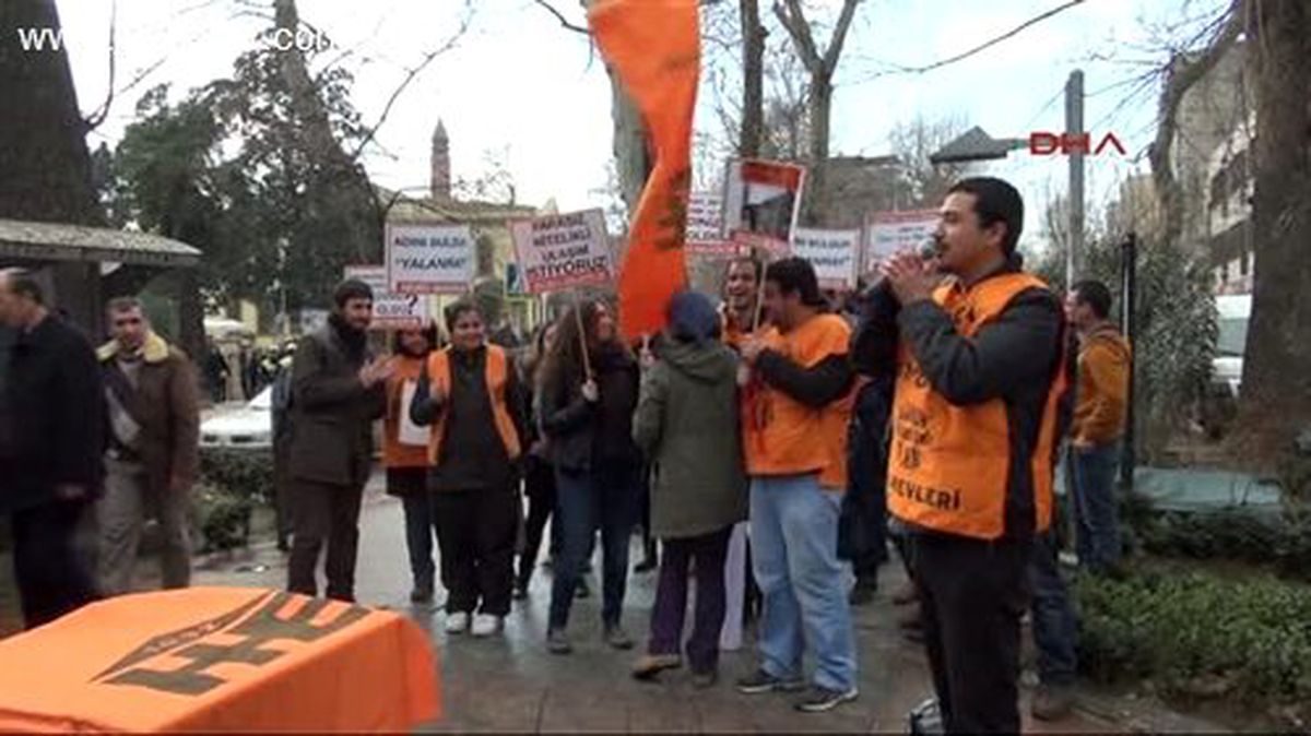 Tramvay Projesini Oyuncak Tramvayla Protesto Ettiler