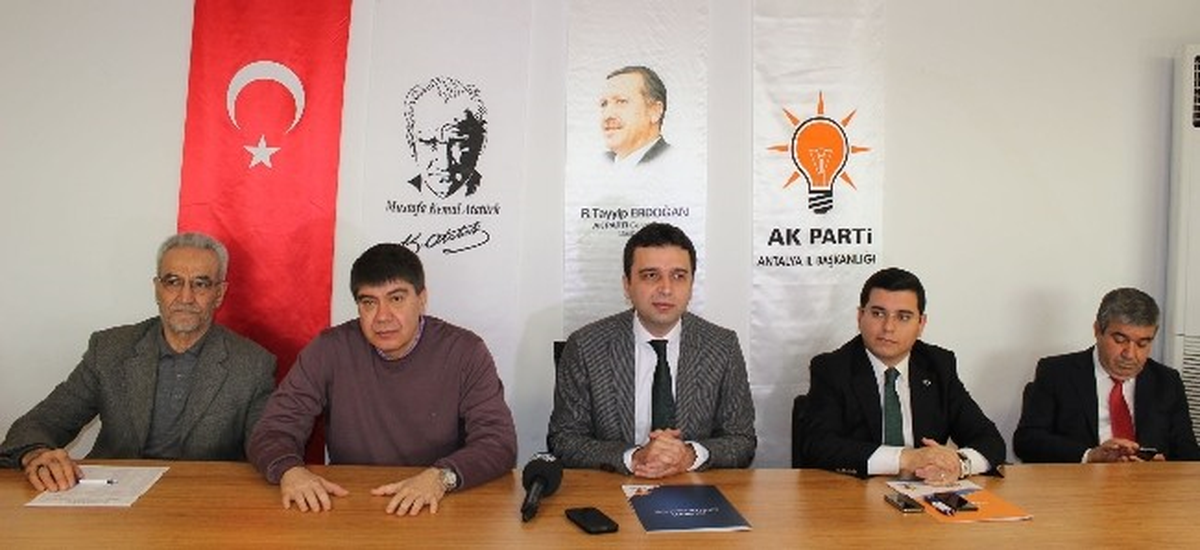 "AK Parti Antalya Siyasetinin Lokomotifi"