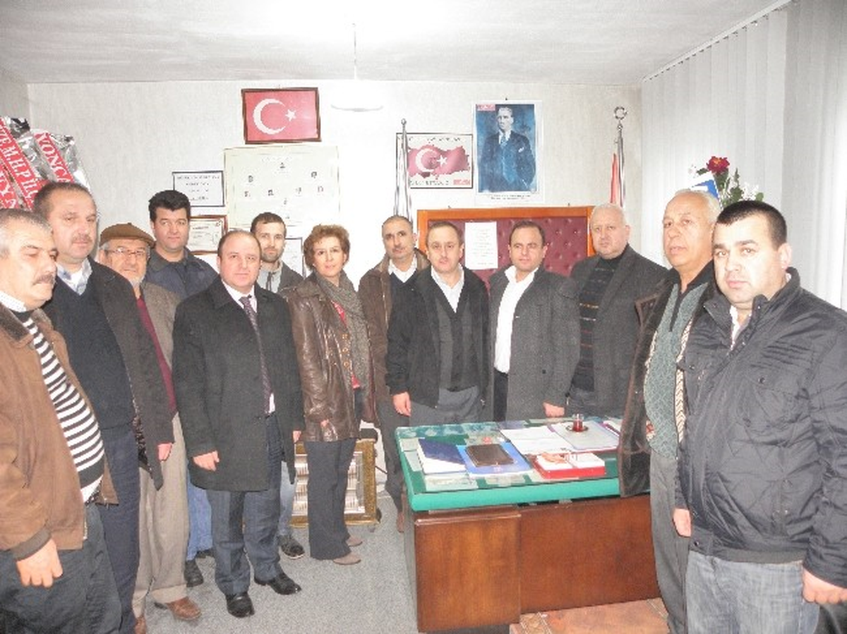 Vize AK Parti İlçe Yönetiminden Necat Kubanç\'a Ziyaret
