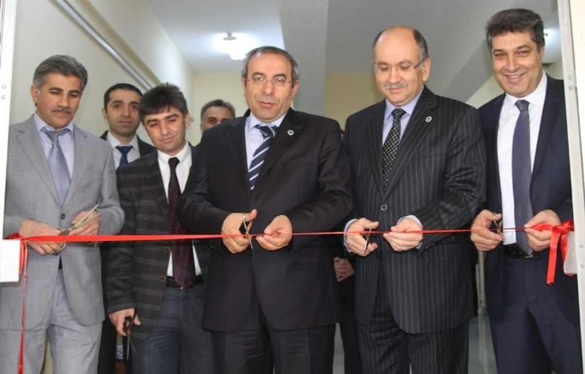 Yyü\'de Toplu Laboratuar Açılışı