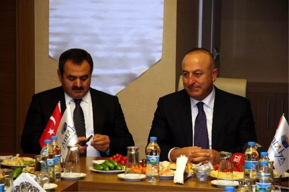 AB Bakanı Çavuşoğlu, Antalya İhracatçılar Birliği\'ni Ziyaret Etti