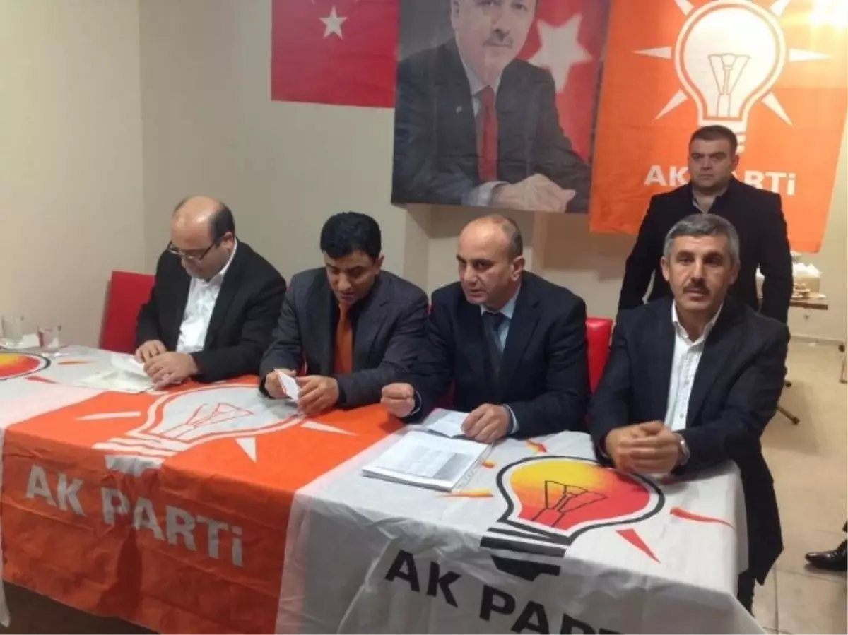 AK Parti Ortahisar İlçe Başkanı Altunbaş Dur Durak Bilmeden \'17 Aralık\'ı Anlatıyor