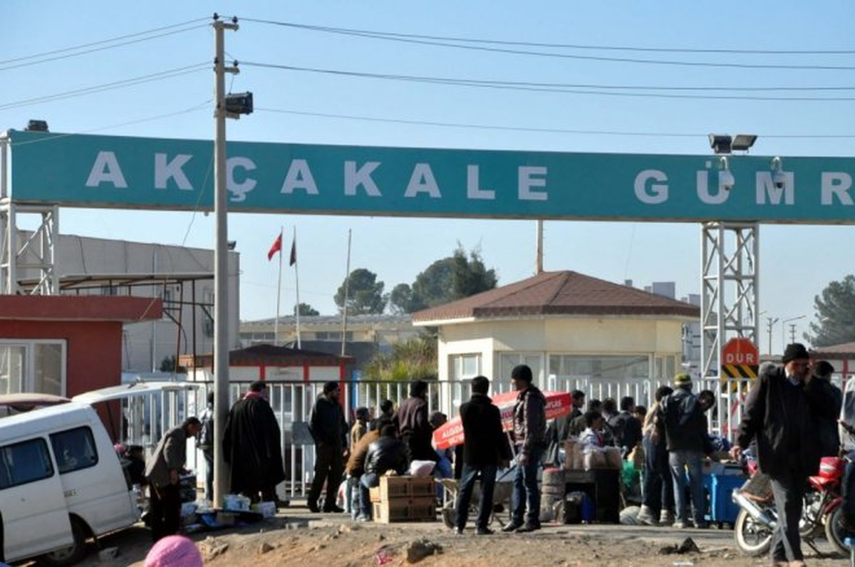 Akçakale\'deki Suriyeliler Ülkelerine Geri Döndü