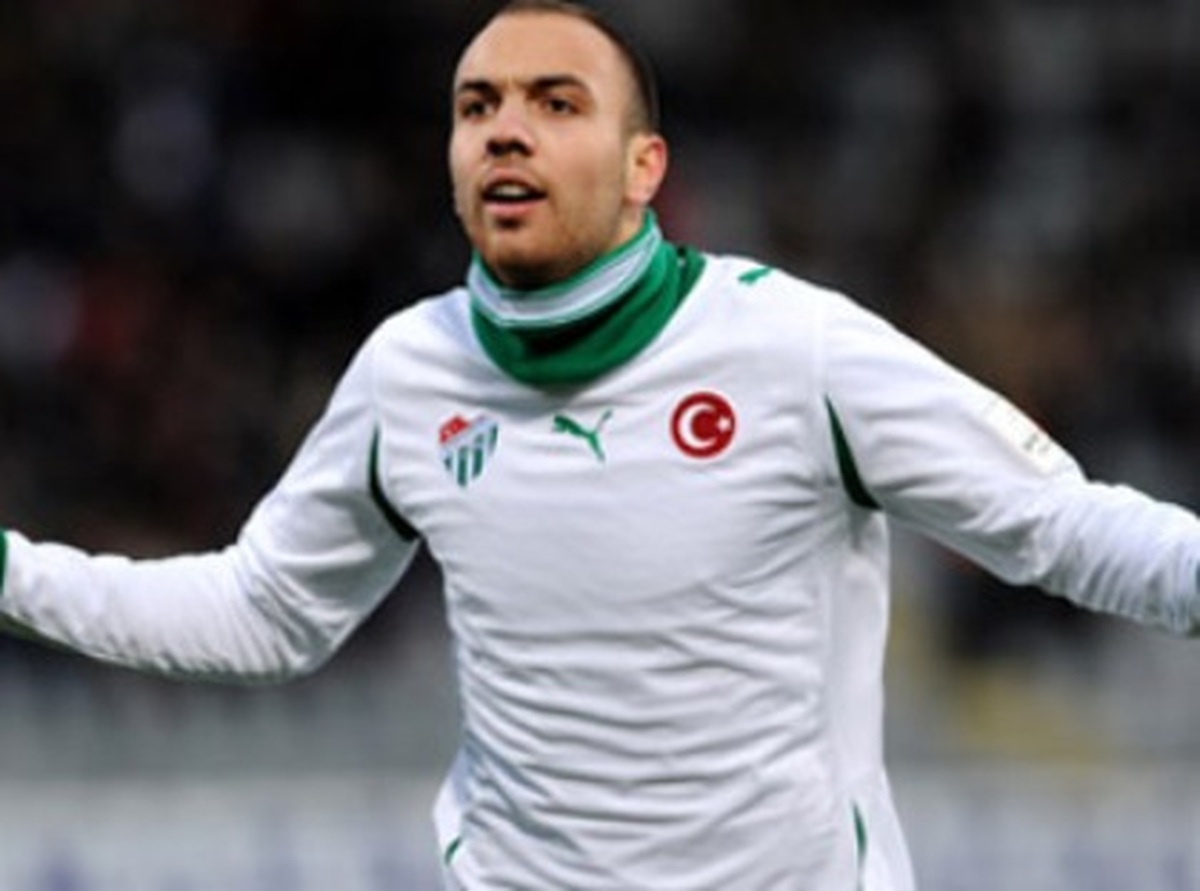 Bursaspor Sercan\'ın Bonservisini Bekliyor
