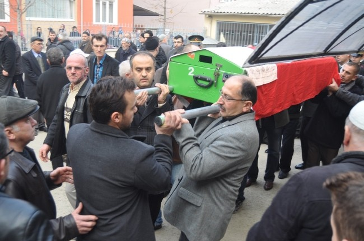 Gazinin Eşi de 5 Gün Sonra Hayatını Kaybetti