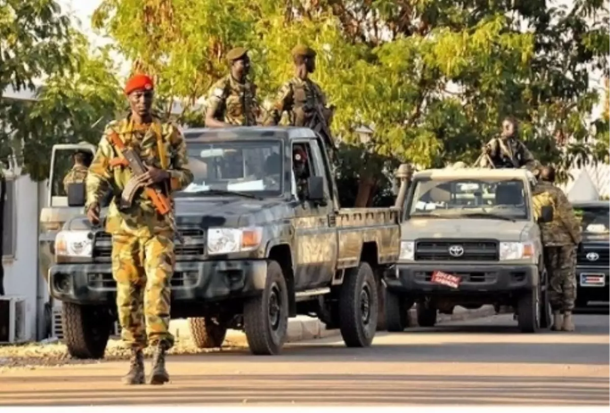 Güney Sudanlılar, Şeker Kamışı Yiyerek Hayatta Kalıyor