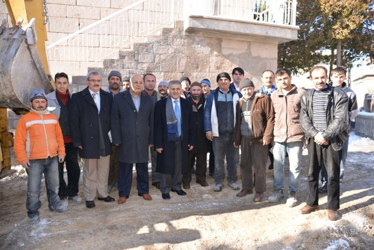 Melikgazi, Yatırım ve Hizmet İçin Ağırnas ile Sarımsaklı\'da