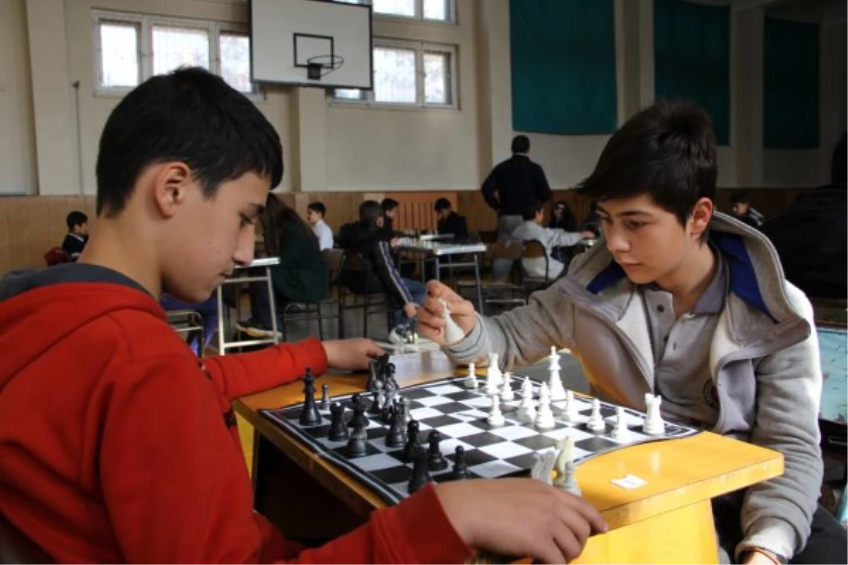 Okul Sporları Satranç Turnuvası Yapıldı