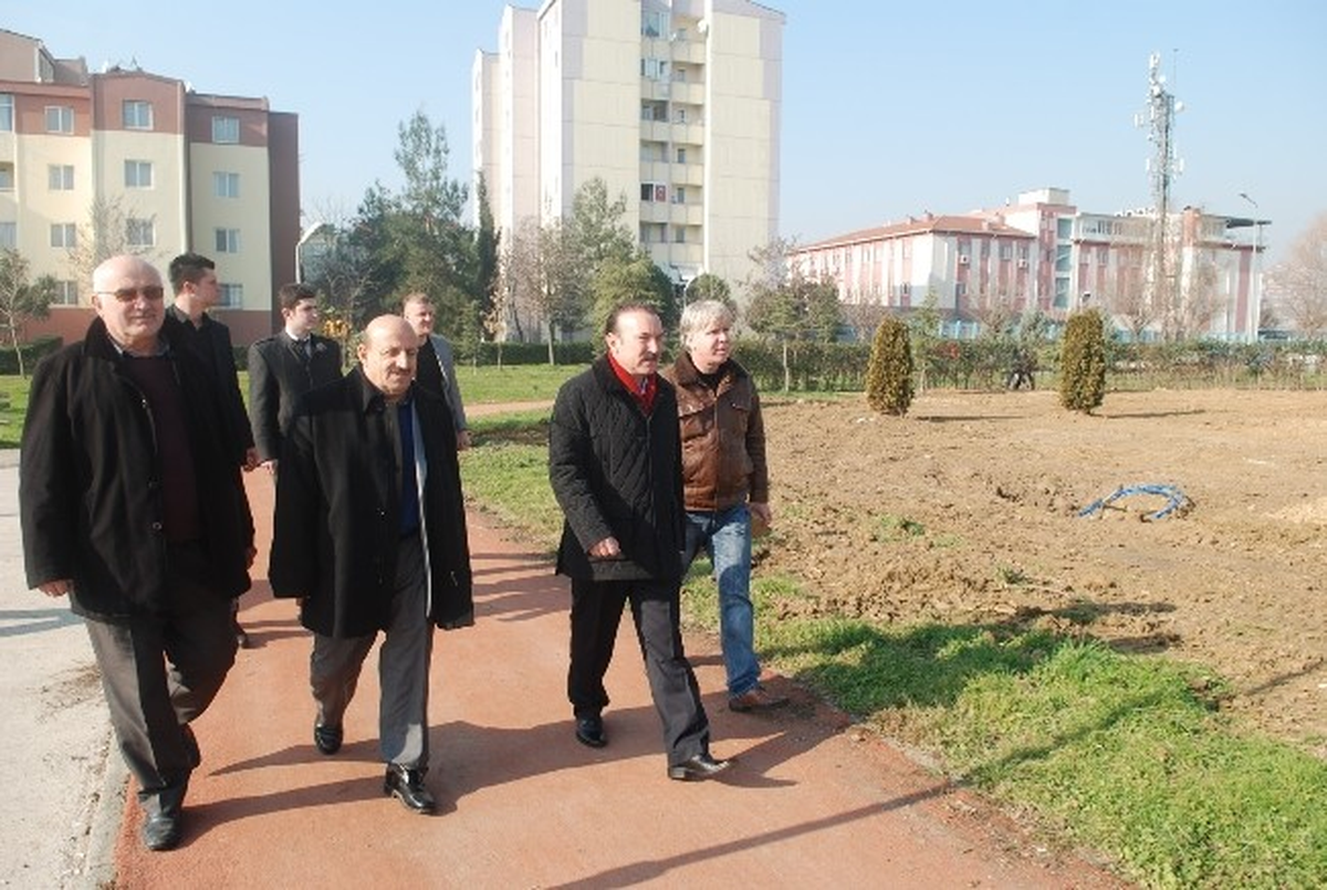 Başkan Doğan Yahya Kaptan\'daki Yeşil Alan Düzenlemelerini İnceledi