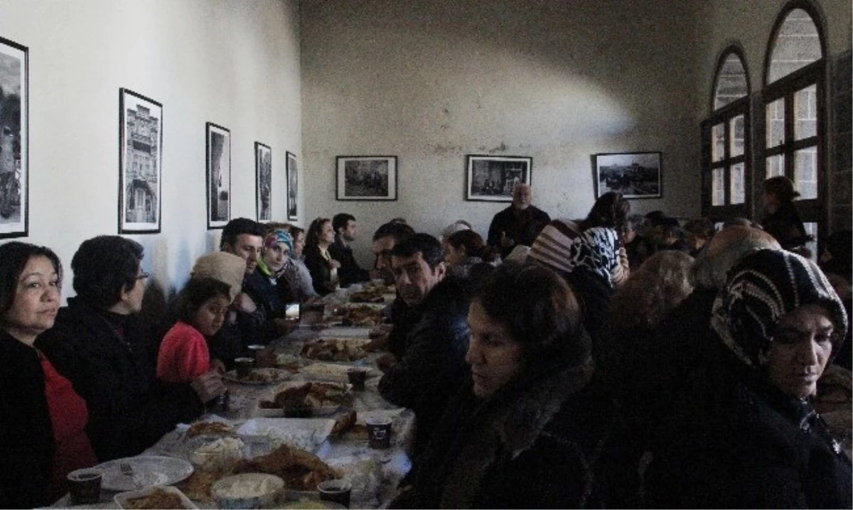 Diyarbakır Surp Giragos Kilisesi\'nde Hrant Dink Anıldı