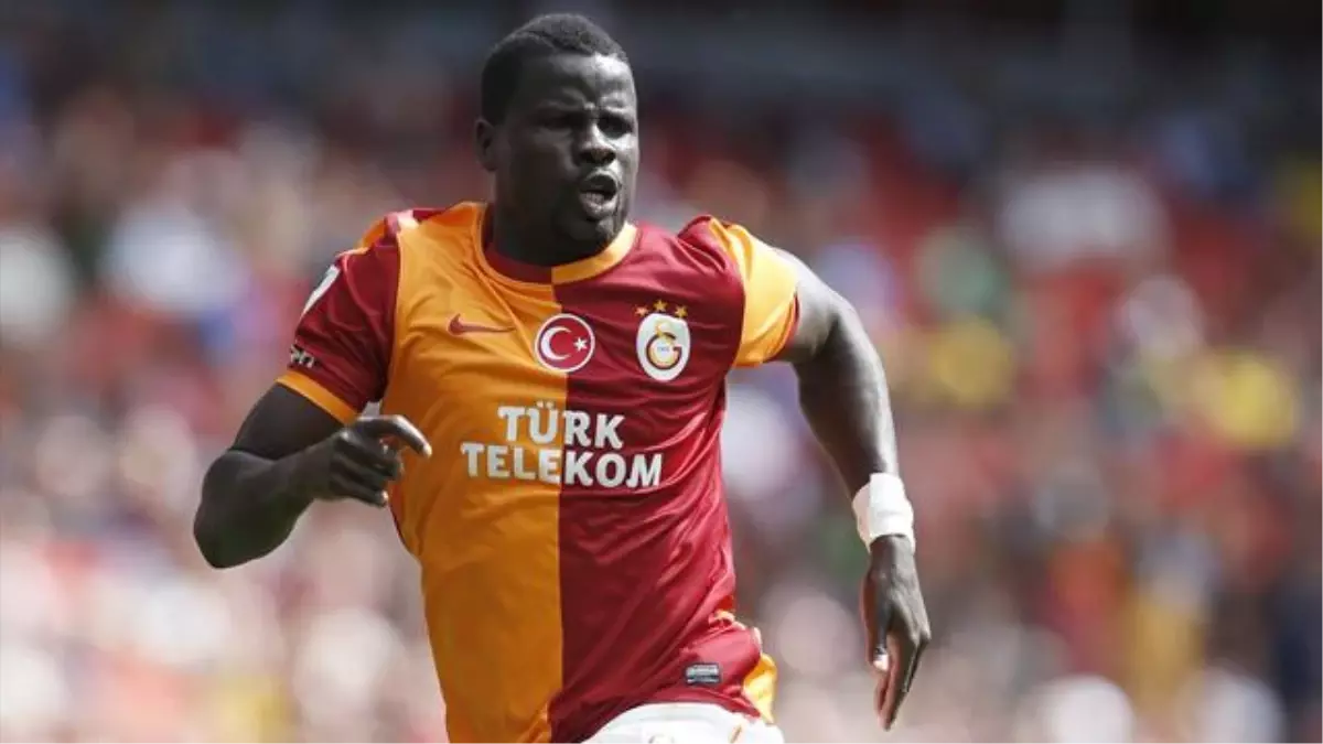 Galatasaray\'ın Yıldızı Emmanuel Eboue: Fenerbahçe\'yi Yenmek Çok Zevkli