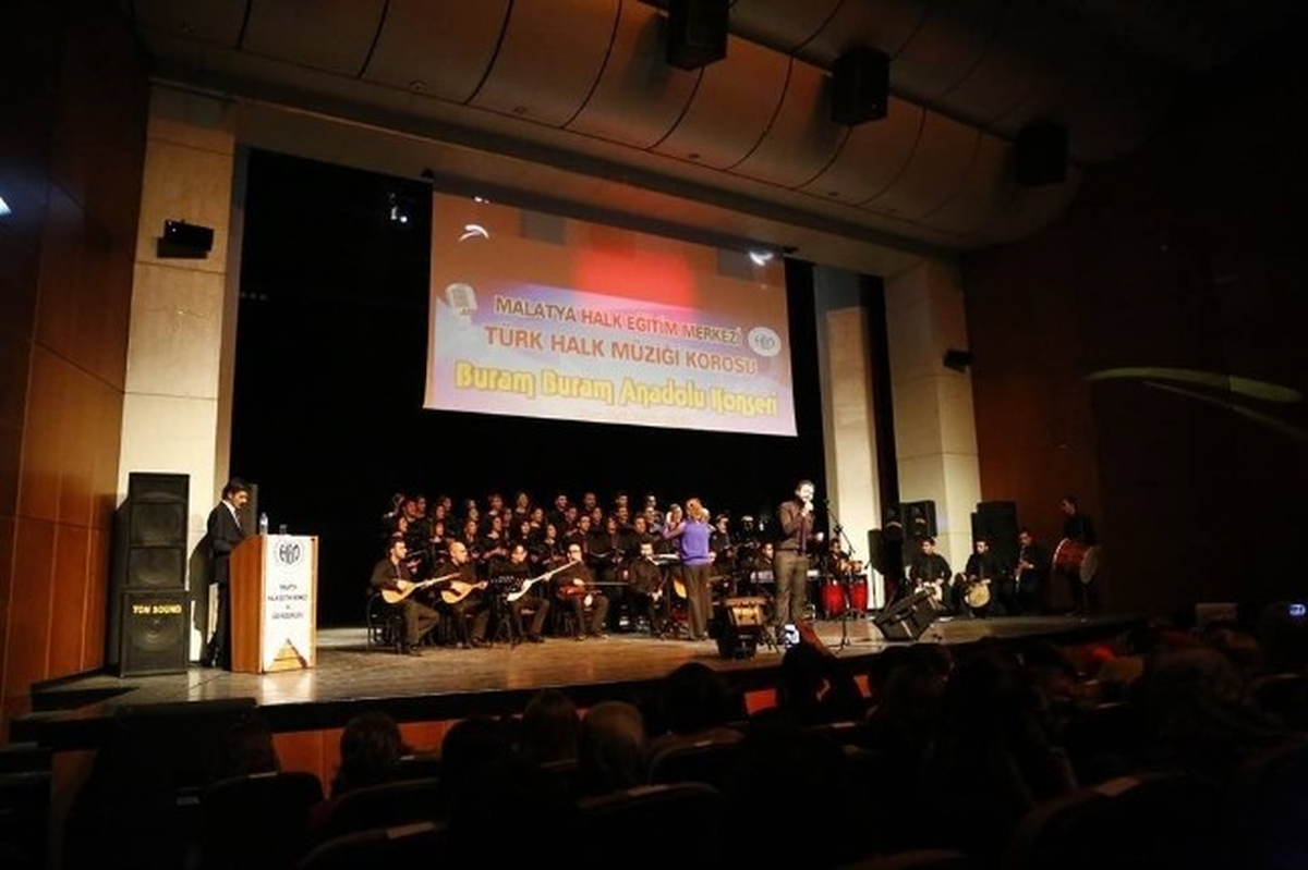 Hem Korosu Konser Verdi