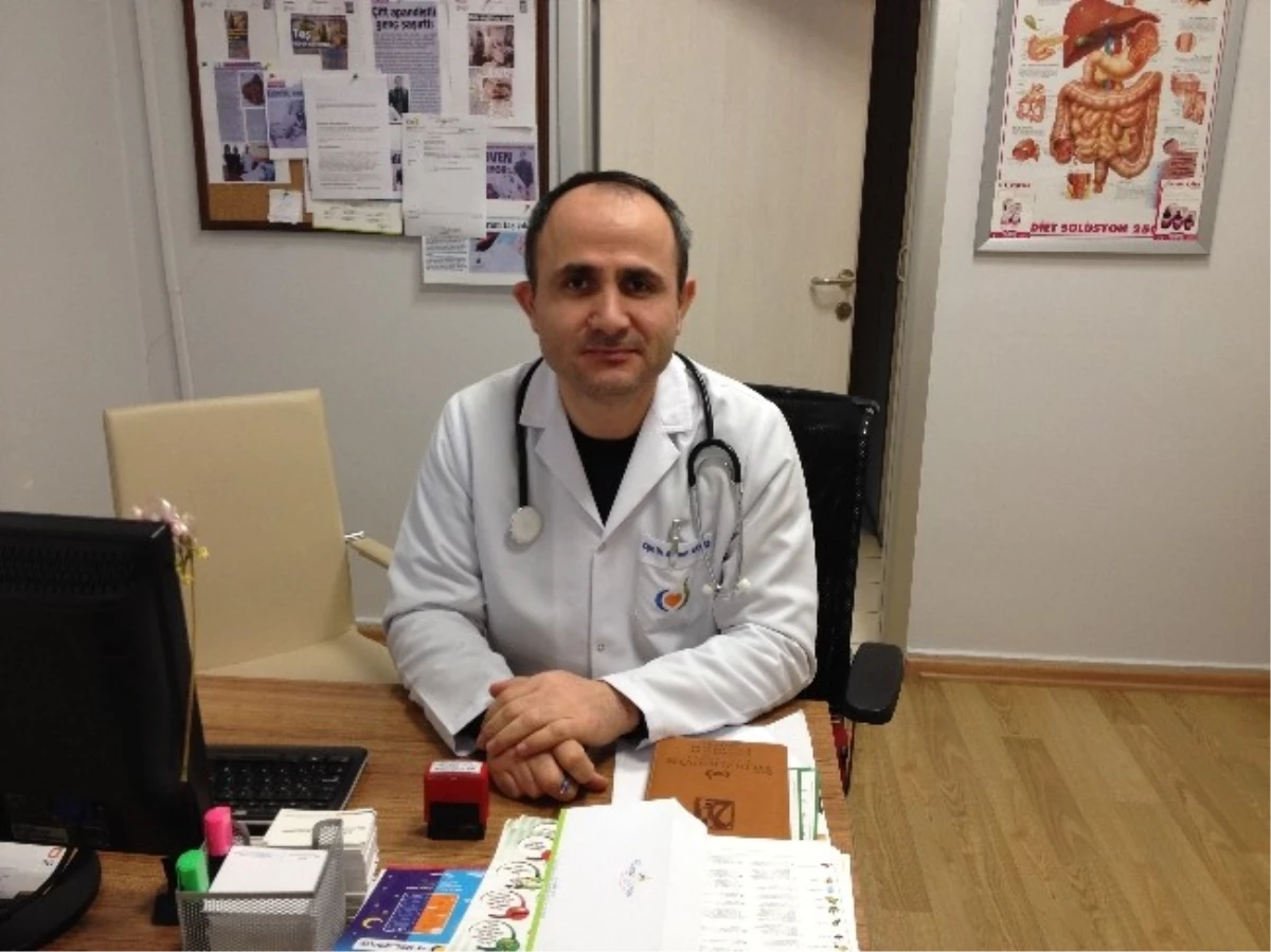Op.dr. Akbaş: "Kalın Bağırsak Kanseri Tedavisinde Erken Teşhis Önemli"