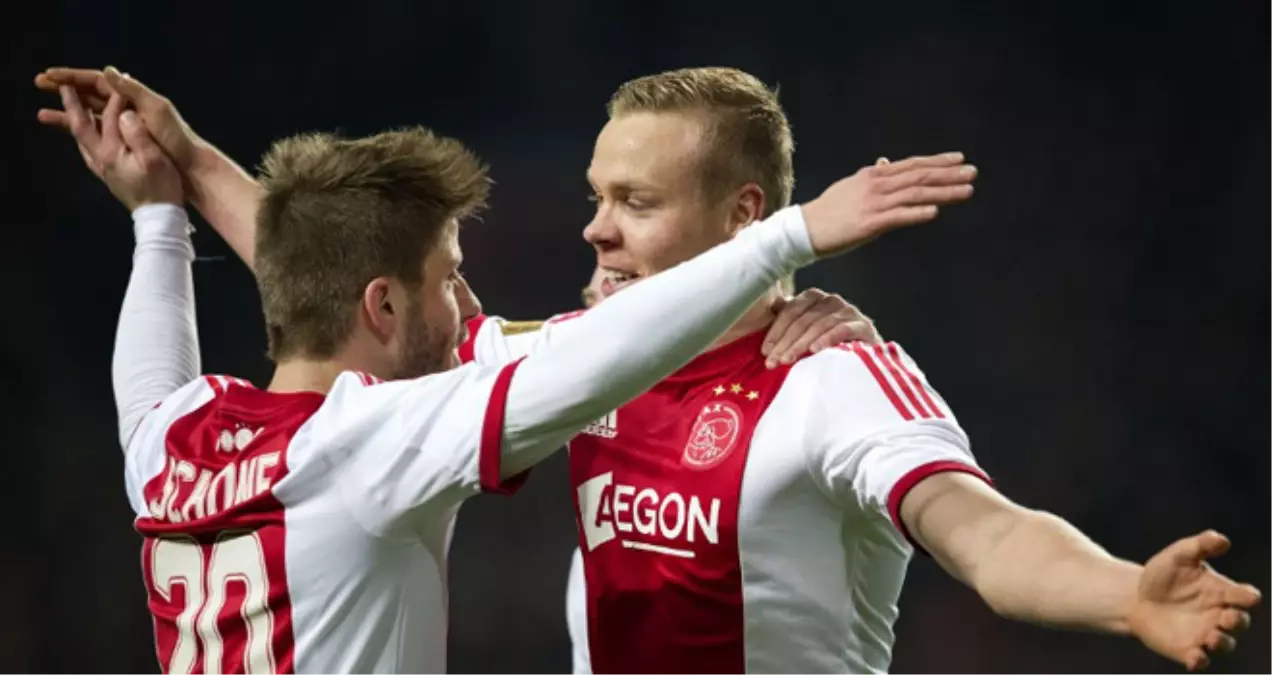 Psv\'ye Bir Darbe de Ajax\'tan