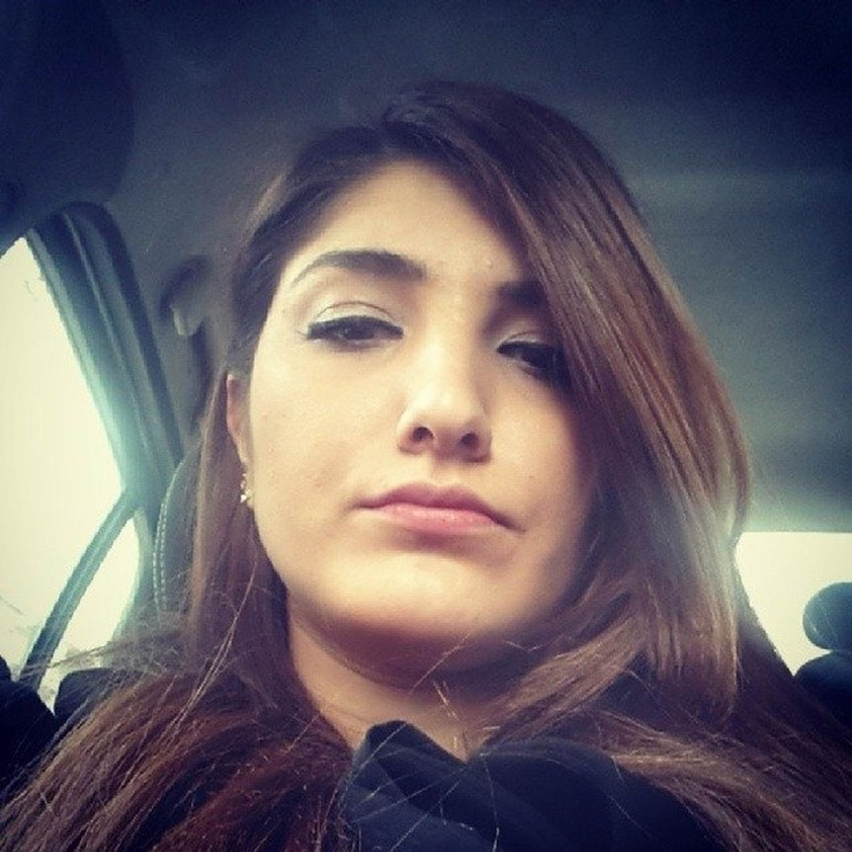 Üniversite Öğrencisi Genç Kızı Emniyet Kemeri Kurtardı
