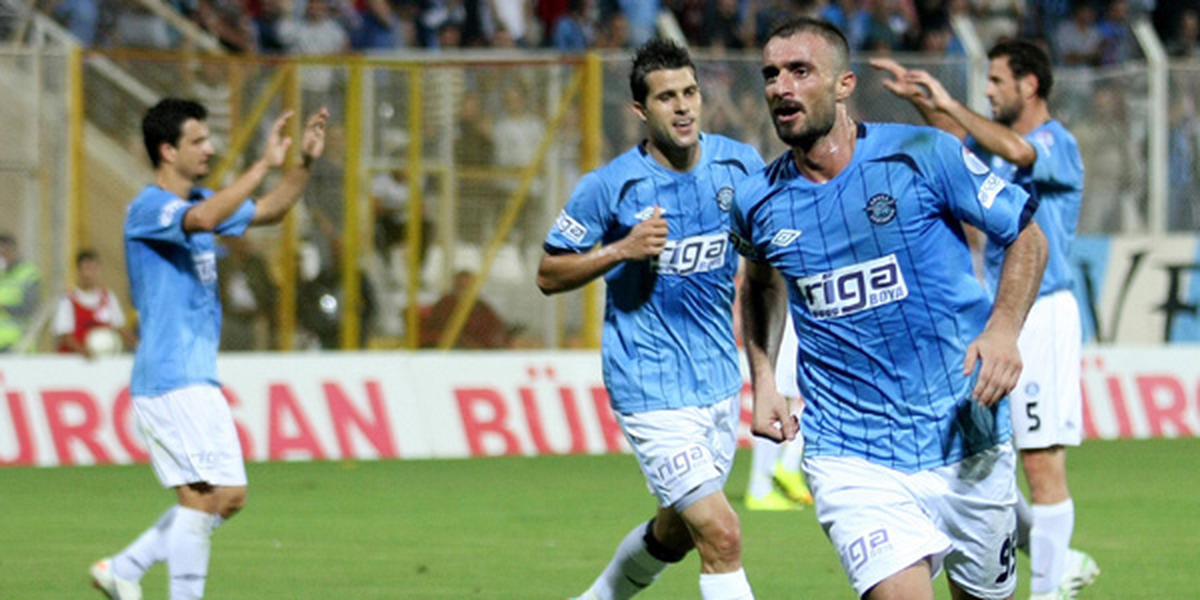 Adana Demirspor\'da Galibiyet Sevinci