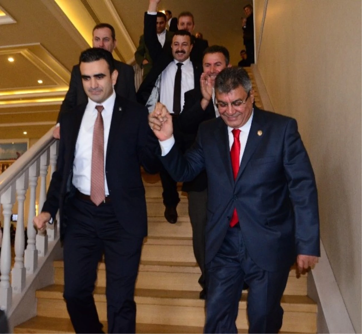 AK Parti, İzmir\'in 5 İlçe Adayını Açıkladı
