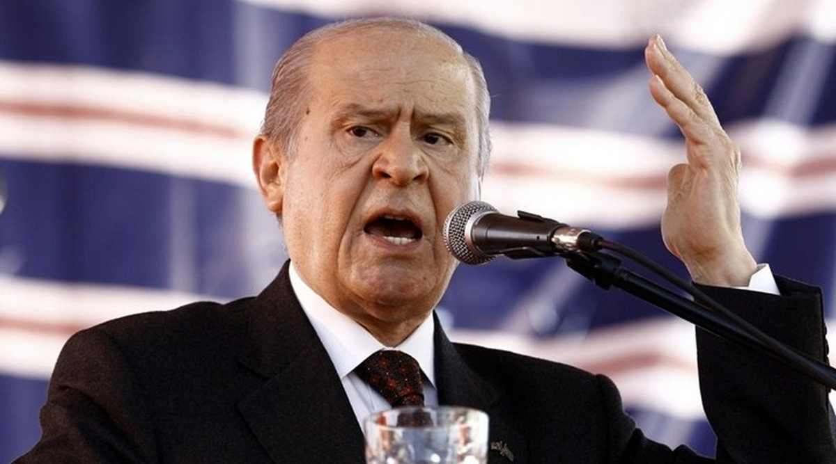 Bahçeli, Bir Türlü \'Küçükçekmeceliler\' Diyemedi