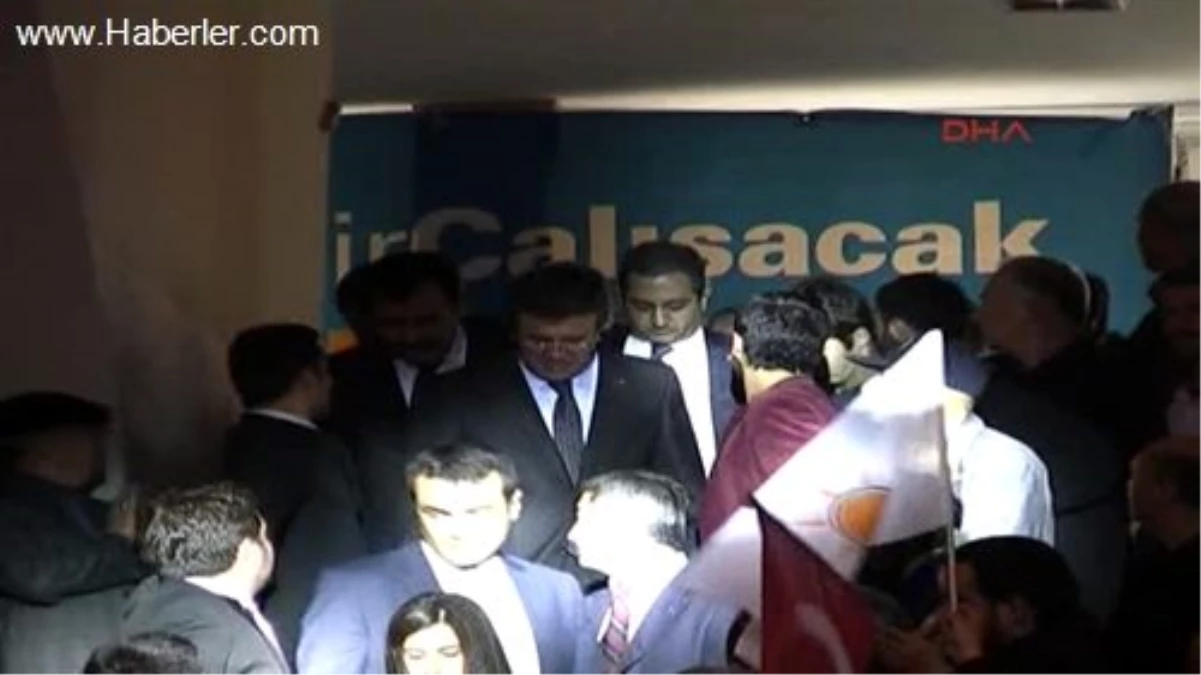 Ekonomi Bakanı Nihat Zeybekci, Aydın\'da Partisinin Belediye Baskan Adaylarını Tanıttı