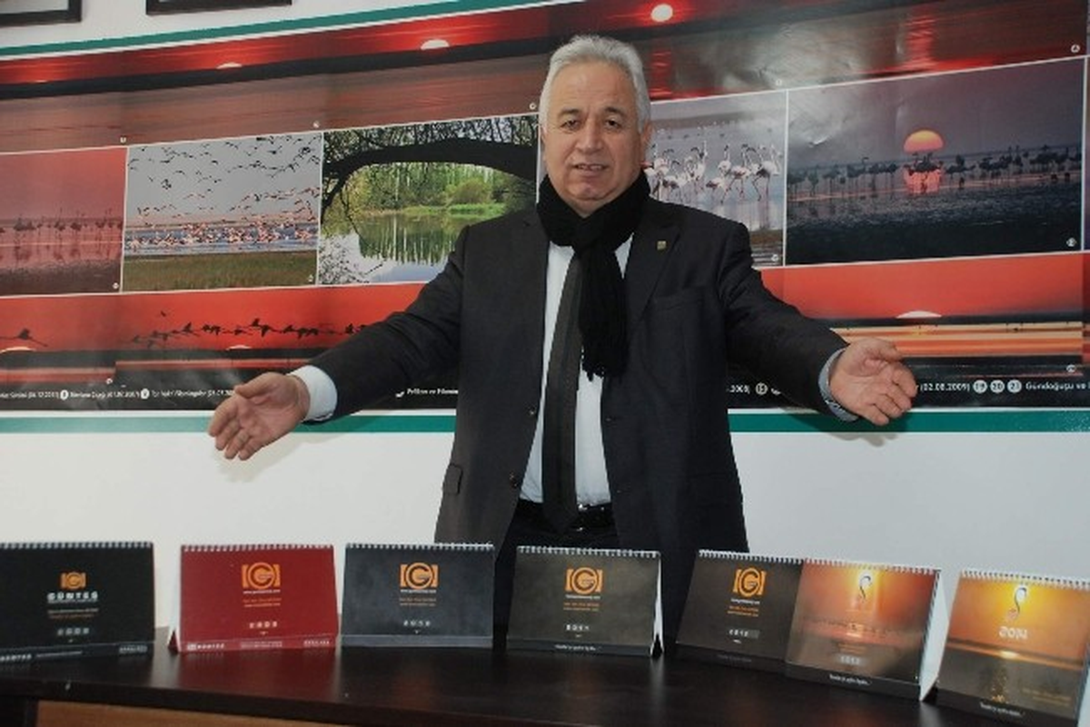 Kendi Çektiği Fotoğraflarla Takvim Yaptı