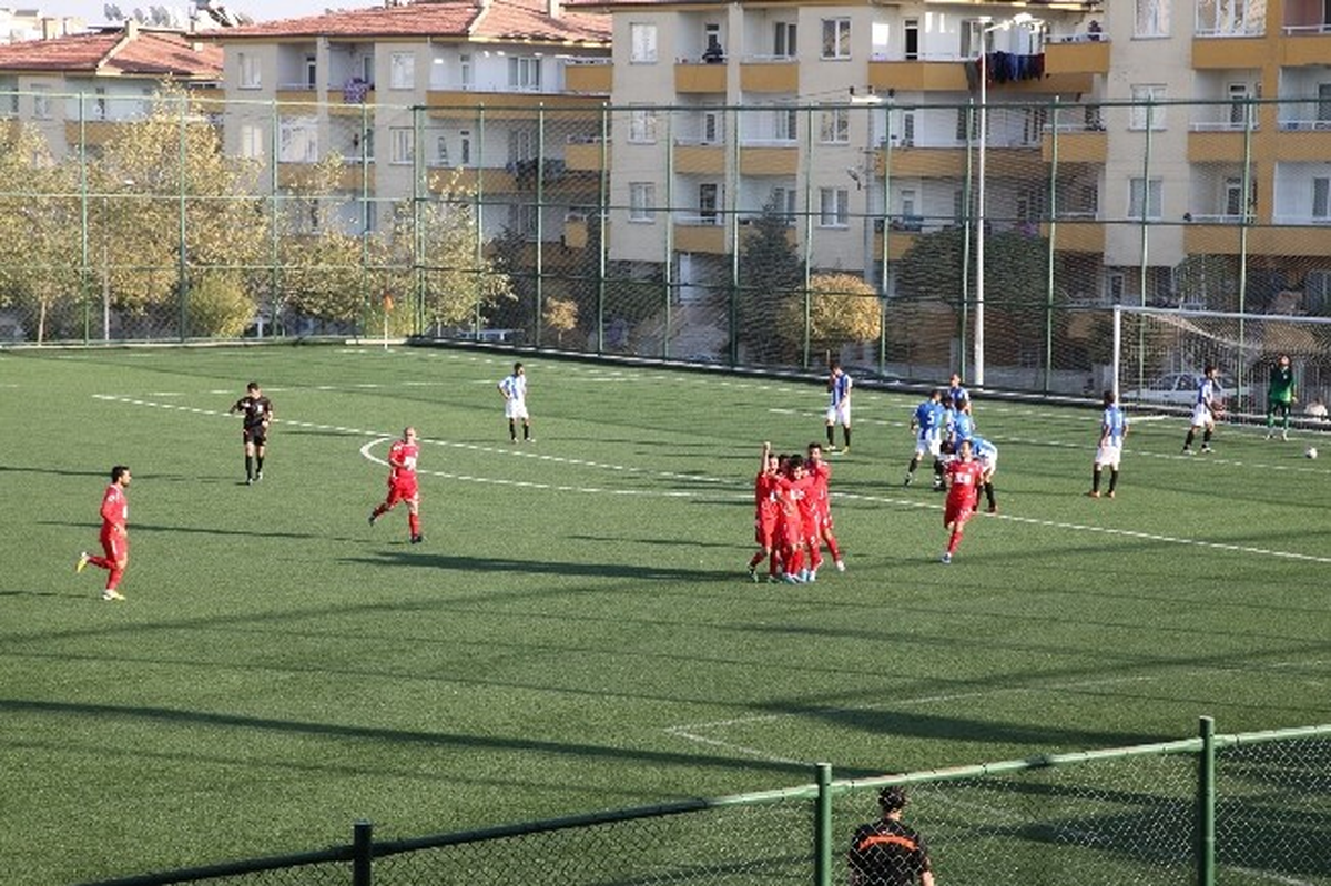 Şahinbey Belediye Futboltakımı Deplasmanda 1-1 Berabere Kaldı