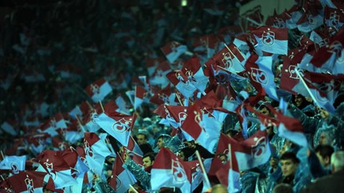 Trabzonsporlu Taraftarlardan TFF\'ye Tepki