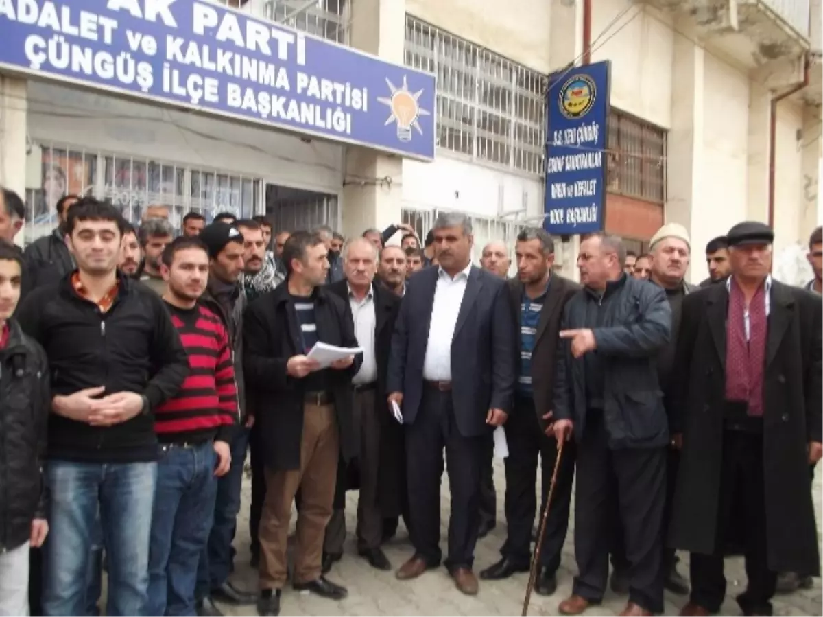 AK Parti\'de Toplu İstifa