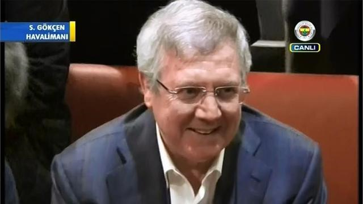 Aziz Yıldırım İstanbul\'a İndi