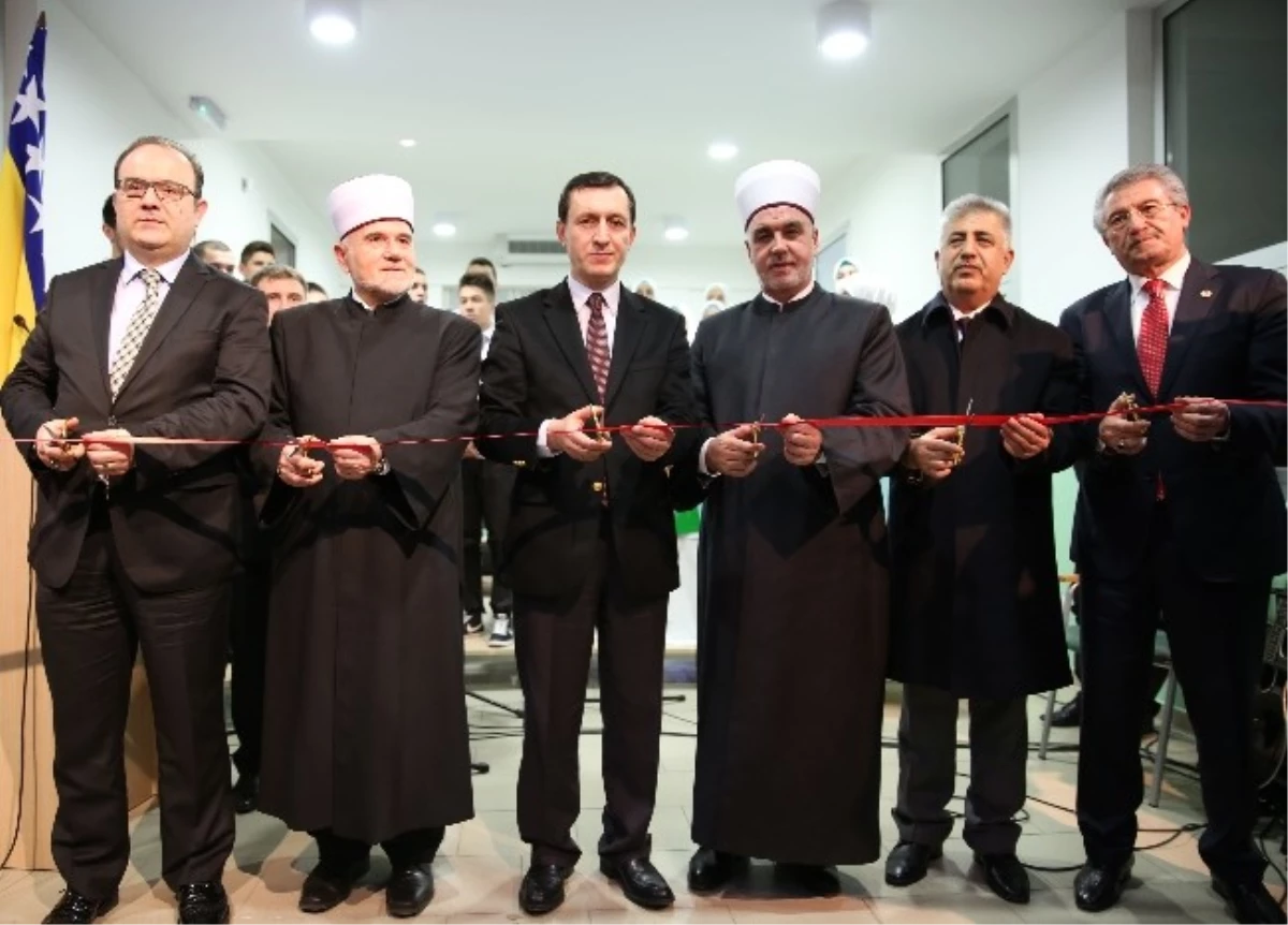 Bosna Hersek\'te Karagözbey Medresesi\'nin Yeni Binası Hizmete Açıldı
