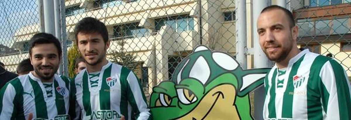 Bursaspor\'da Yeni Transferler, Taraftarla Buluştu