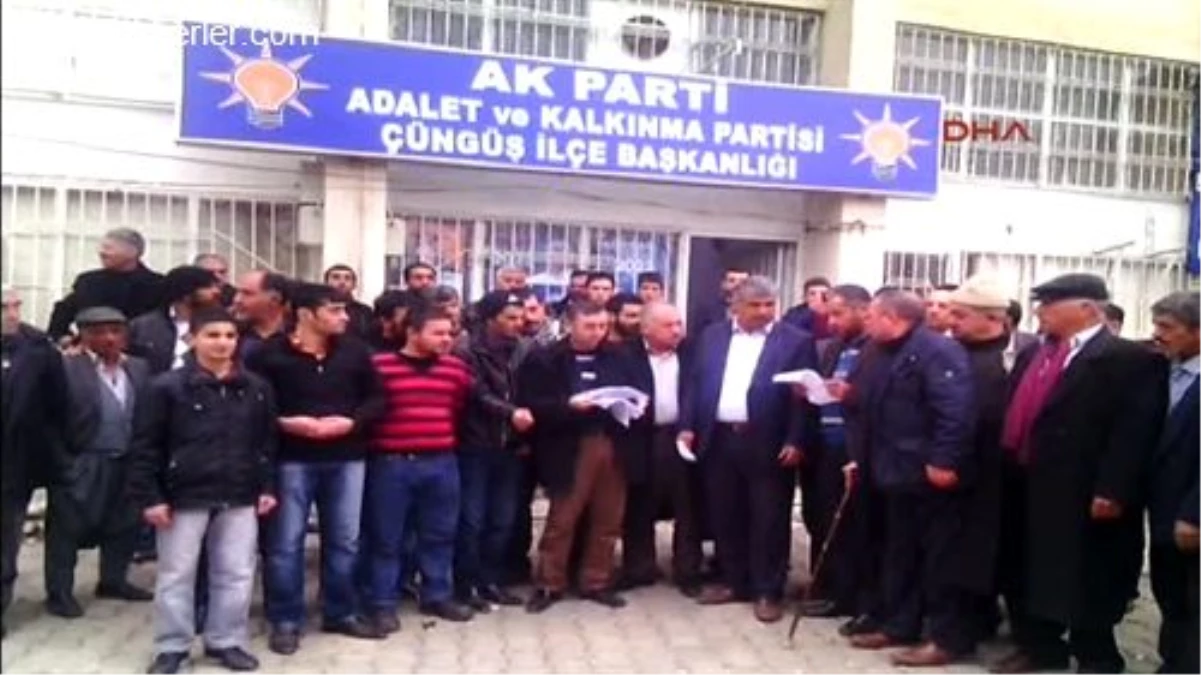 Çüngüş Belediye Başkanı ve 2 Bin Partili AK Parti\'den İstifa Etti