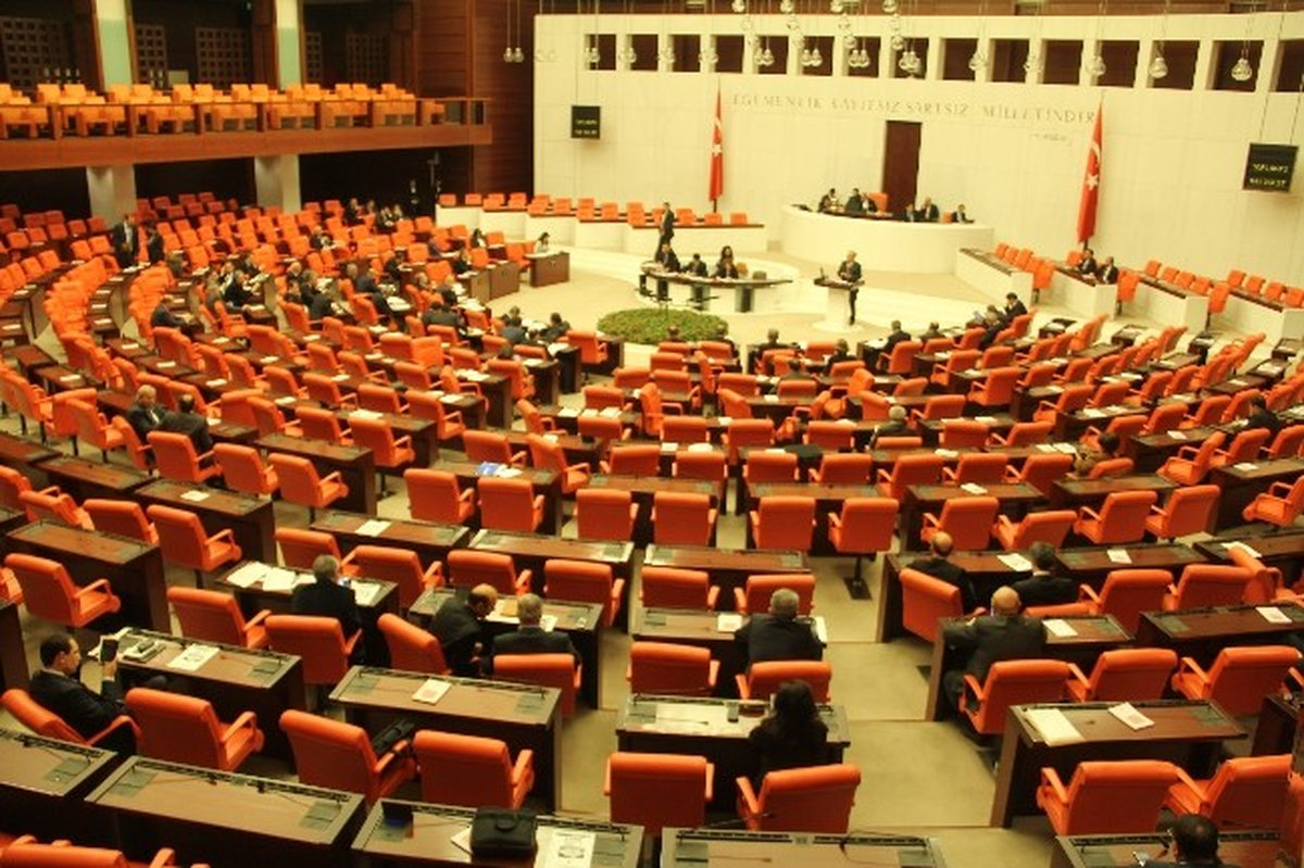 Genel Kurul\'da HSYK Gerginliği