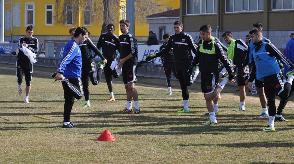 Kayserispor, Yeni Hocasıyla İlk Antrenmanına Çıktı