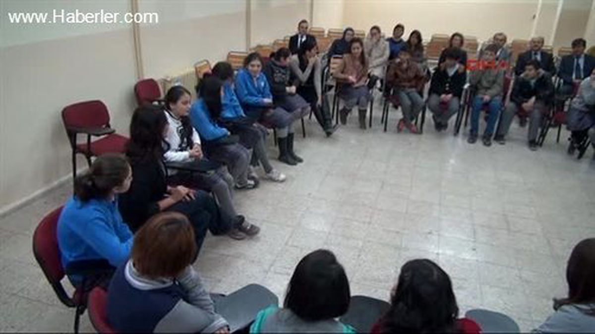 Bolu\'da Öğrencilere Destek İçin Ben Ergenim Projesi