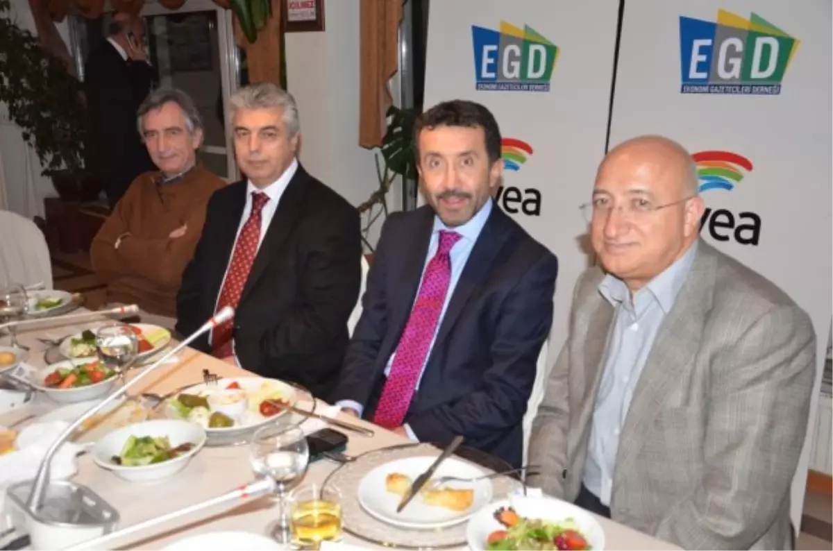 EGD\'nin "Ekonomi Gazetecileri Rehberi" Tanıtıldı