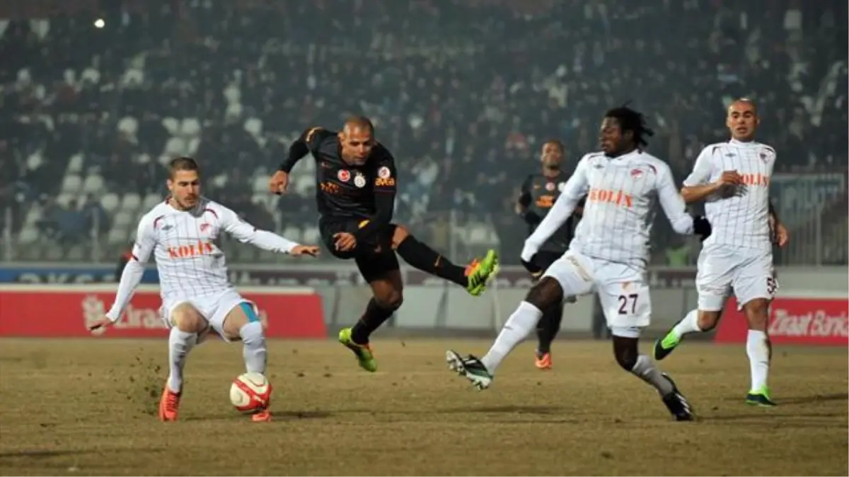 Elazığspor - Galatasaray 1-0 / Galatasaray Elazığ\'da Kayıp