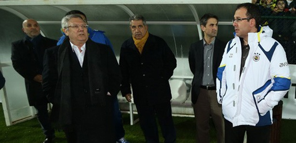 Fenerbahçe Yönetimi Akşam Saatlerinde Toplanacak